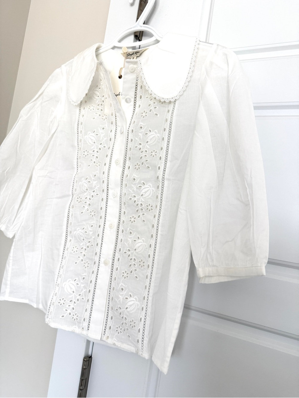 Brand new White Eyelet Button-Front Blouse with Peter Pan Collar